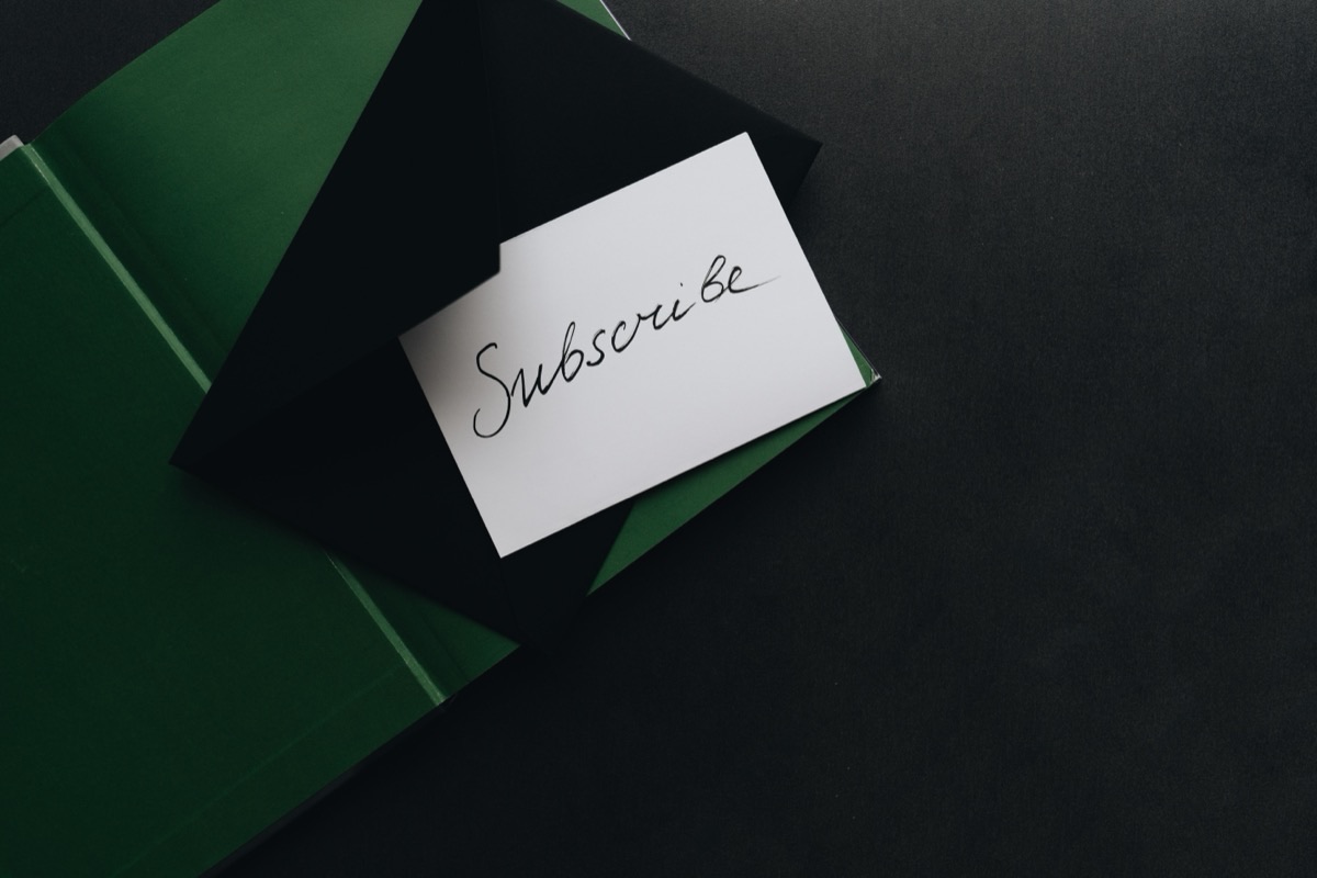 Construire une liste email propre sans acheter de base de données